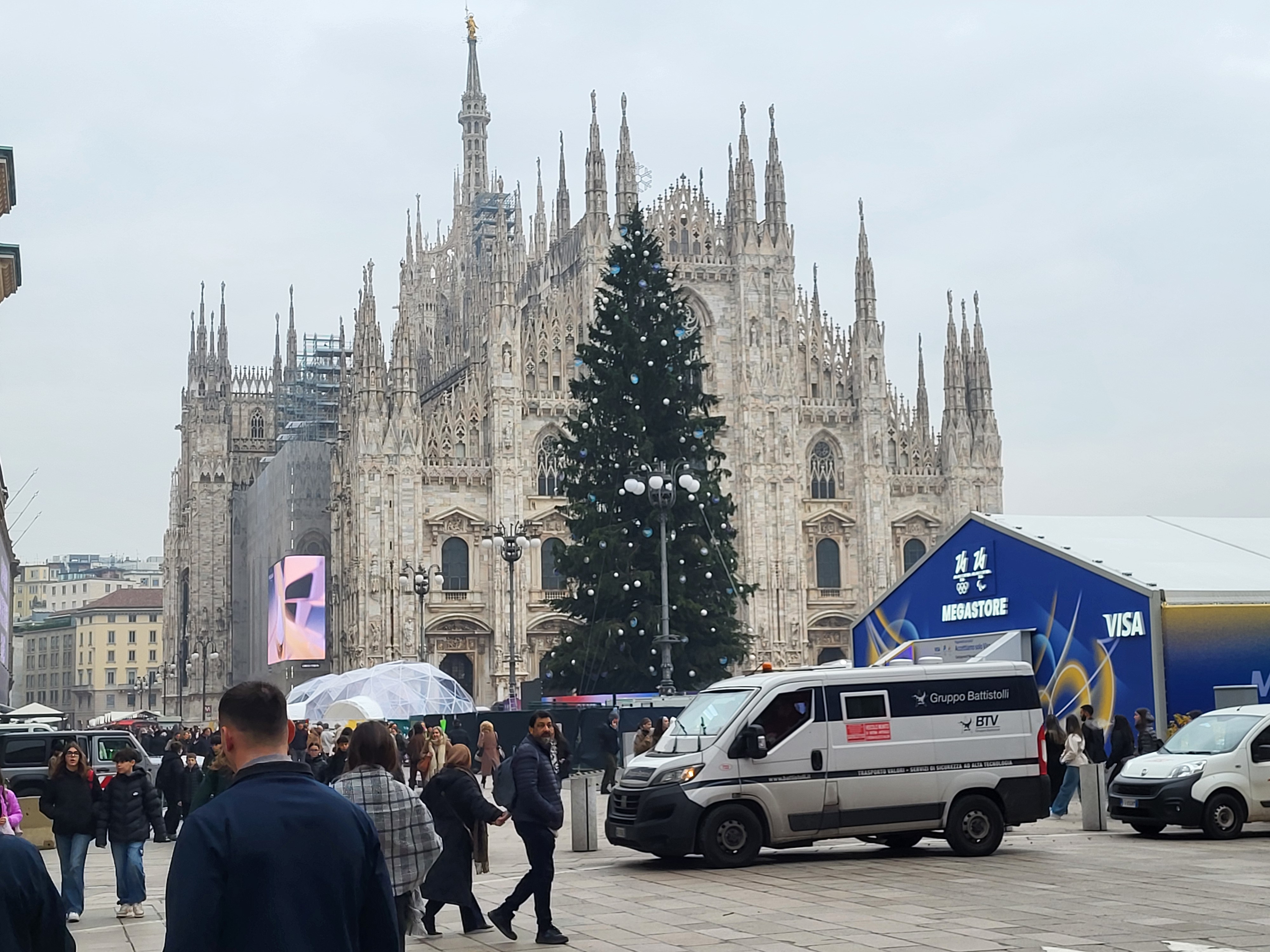 Markets, Olympics, & Rooftops-Christmas in Milan {Italy}