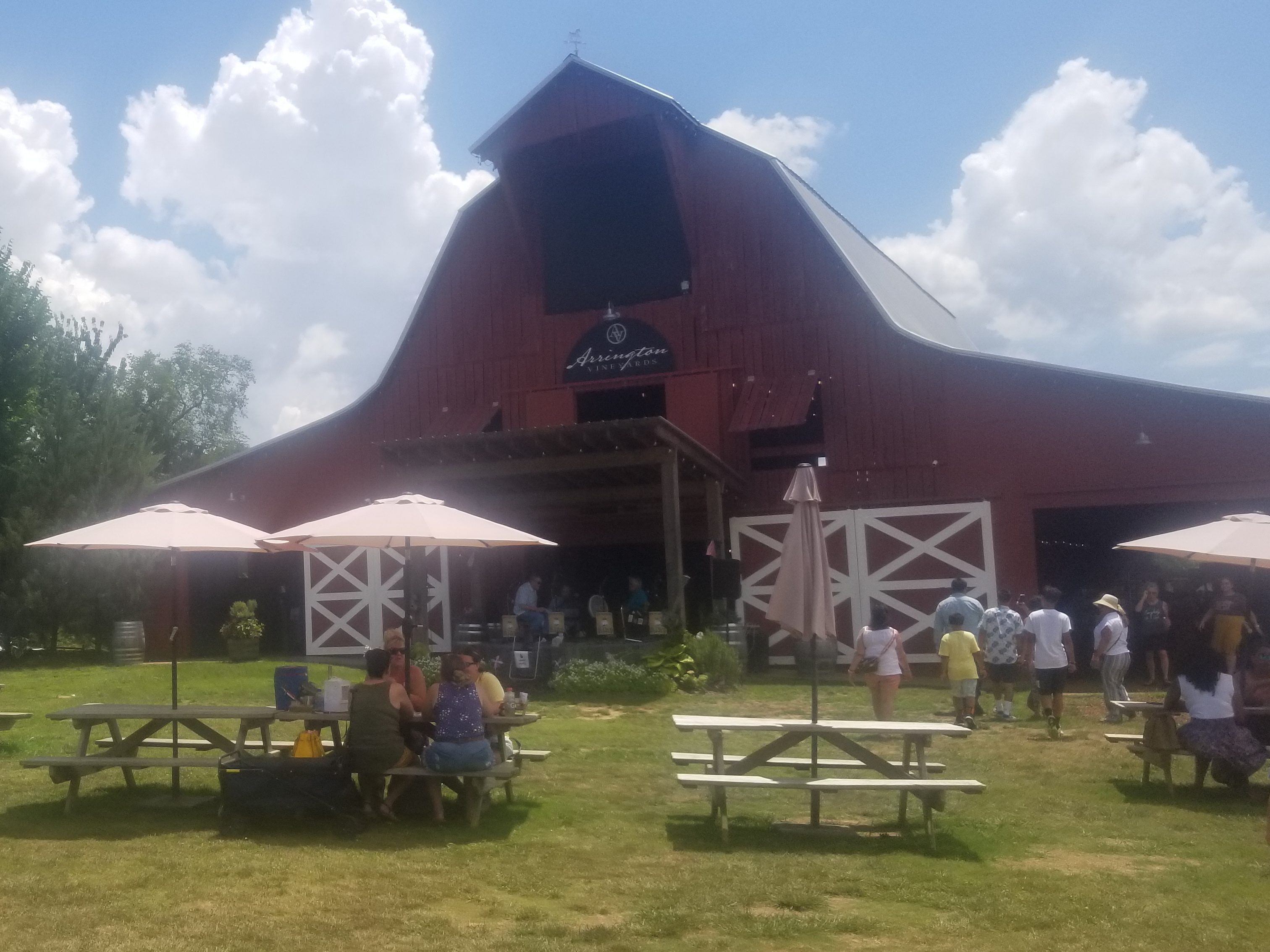 Arrington Vineyards: A Relaxing Wine Country Escape Near Nashville {Tennessee}